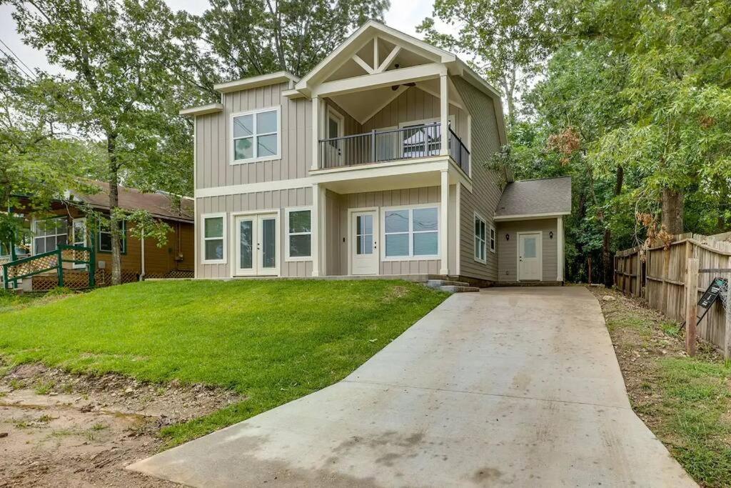 Vacation Home Lake Livingston! Onalaska Екстер'єр фото